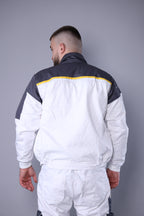 Bela Bluza